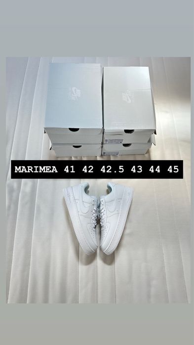 Nike Air Force 1 Triple White