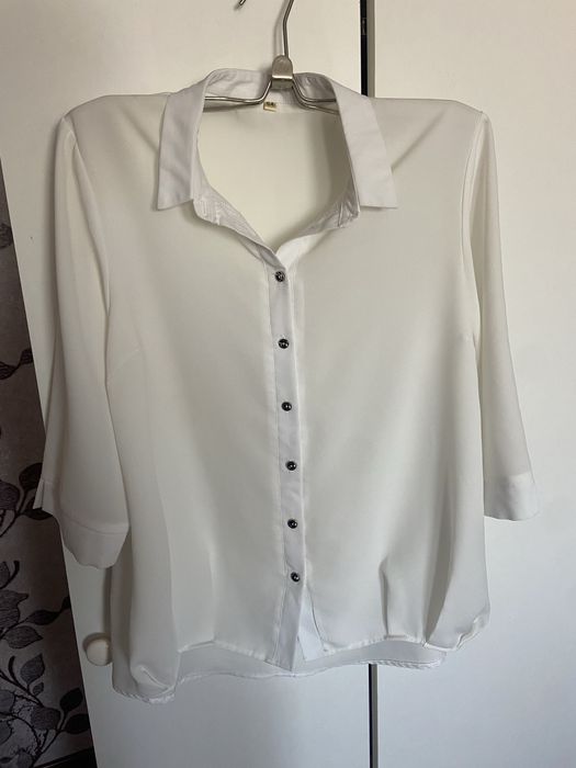 Продаю блузко женские