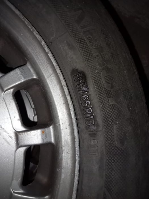 Продам резину летнюю