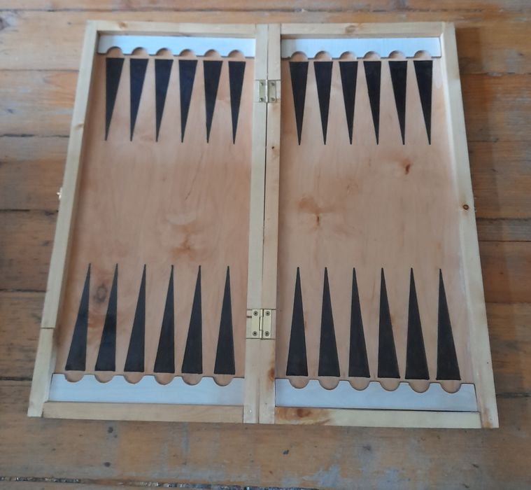 Нарды новые 30х60 сантиметров