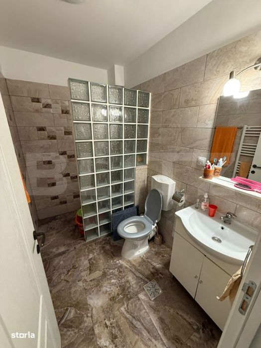 Apartament de 3 camere, 2 bai, 67mp, etajul 1, zona Terra