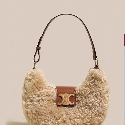 Сумка меховая новая