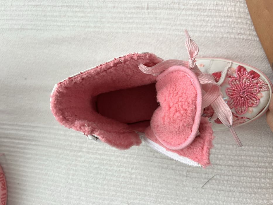 Детски кецове ,стоножки