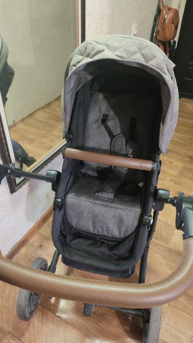 Продам коляску б/у