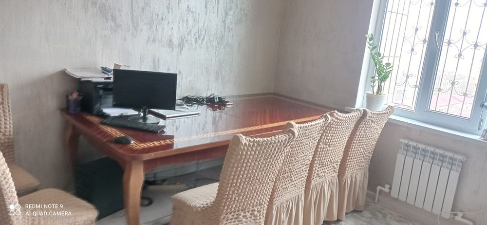 Стол стул сотилади