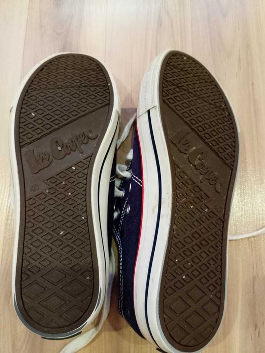 Мъжки спортни обувки - кецове