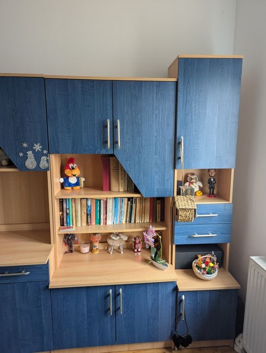 Mobilă tineret stare bună