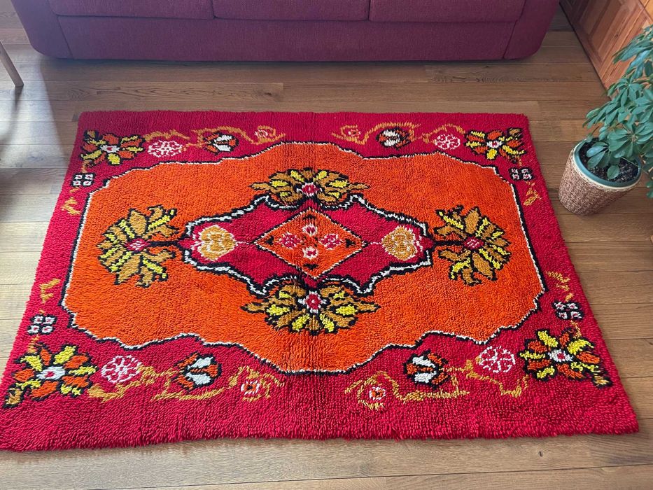 Ръчно тъкан китеник от естествена вълна