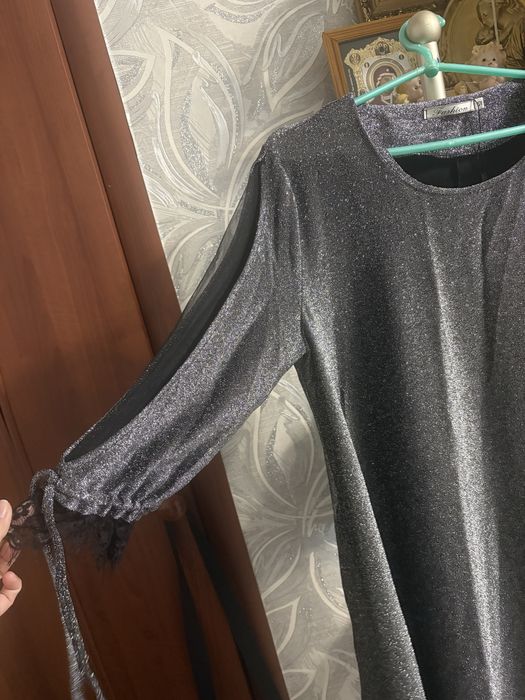 Продам женское красивое платье