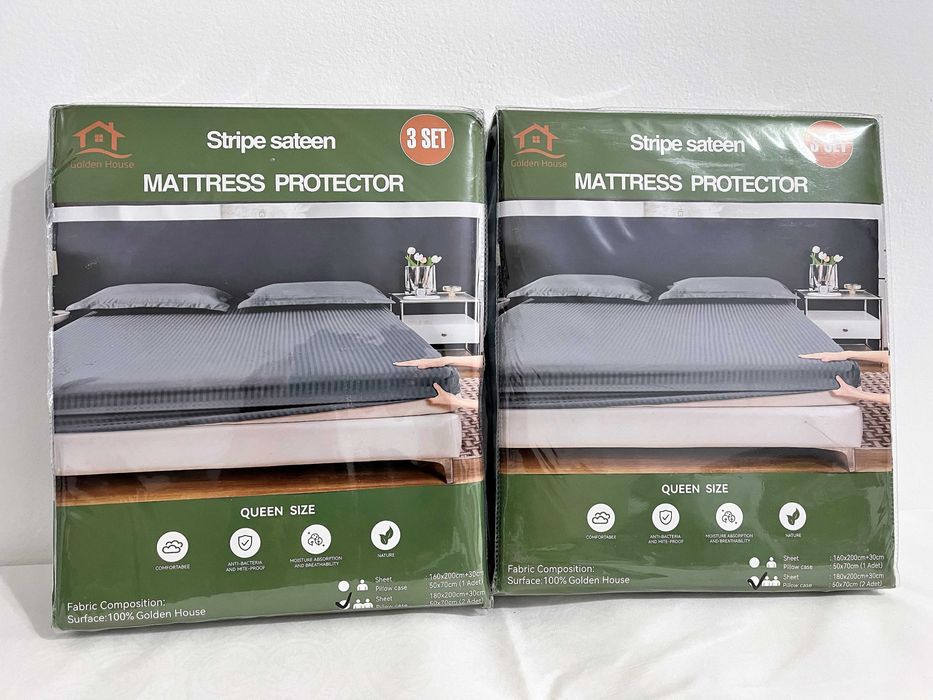 Постельный наборы разные.