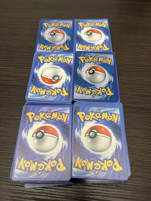 Продавам Pokemon карти