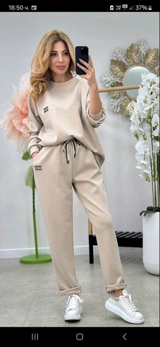 Дамски комплект нов две части