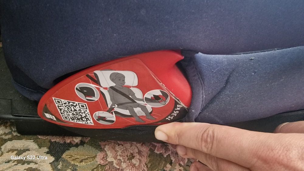 Vând scaun auto 18-36kg