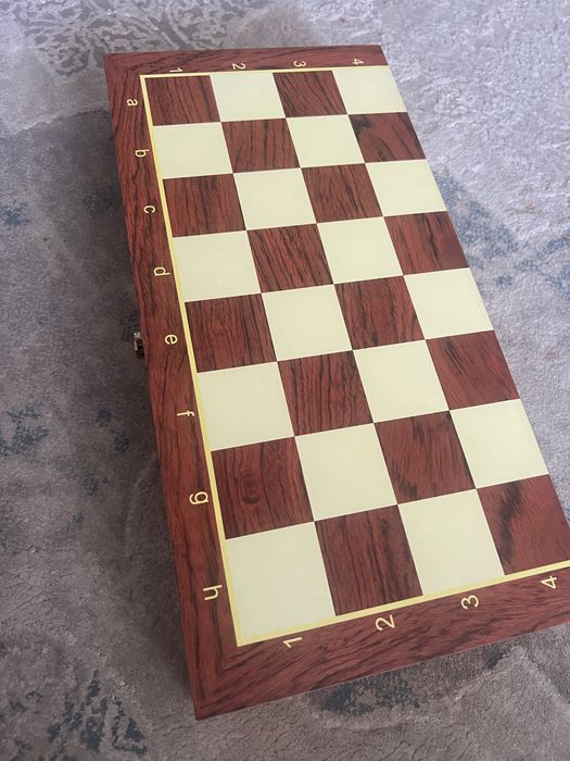 Продам Шахматы новые 40*40