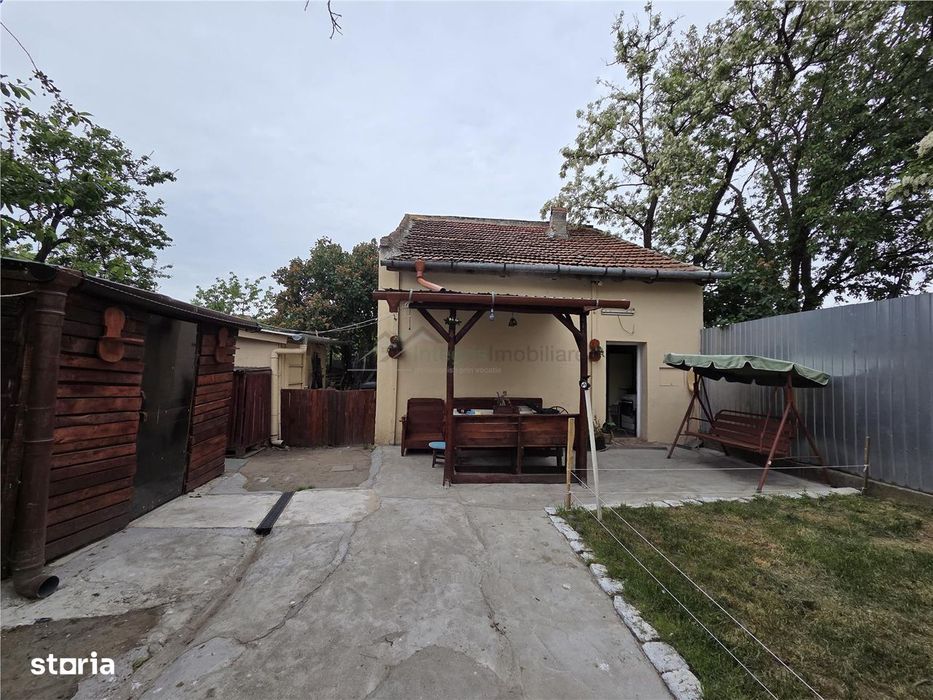 Integris Casa cu 5 camere,curte individuala,Str Gradinarilor,Oradea