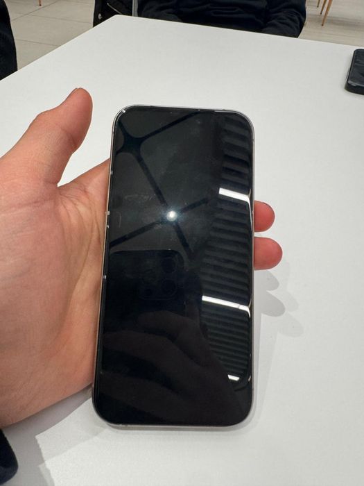 Продам Айфон 15 про макс