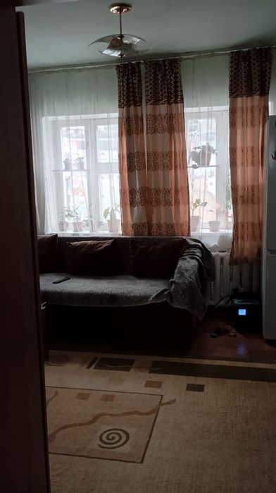 Продам два дома.