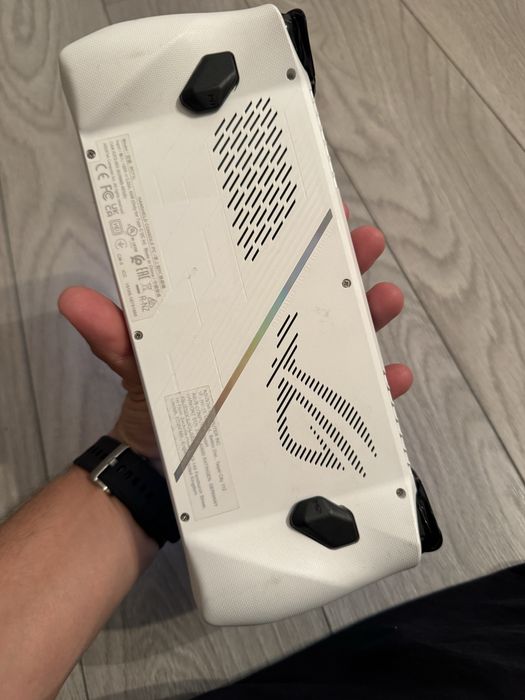 Consola Assus Rog Ally Z1