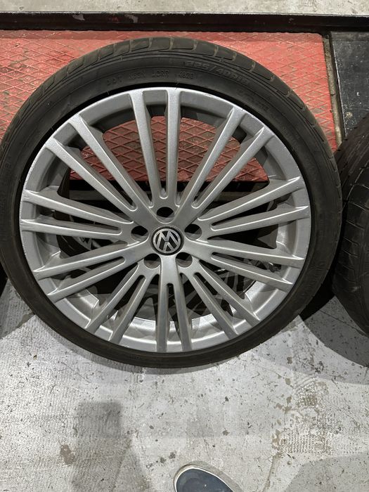 Vand sau schimb Jante 18 5x100 cu cauciucuri