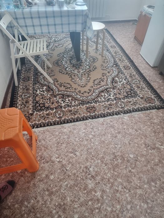 Продам ковры недорого