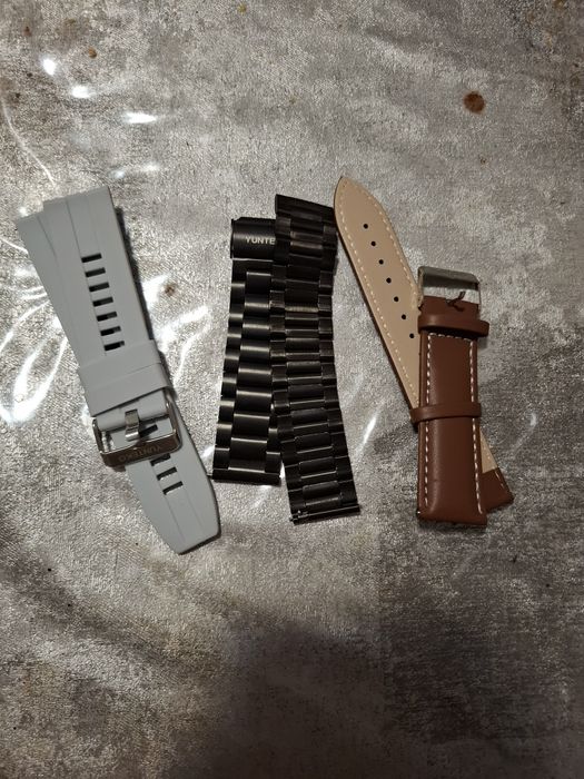 продам часы YUNTEKO