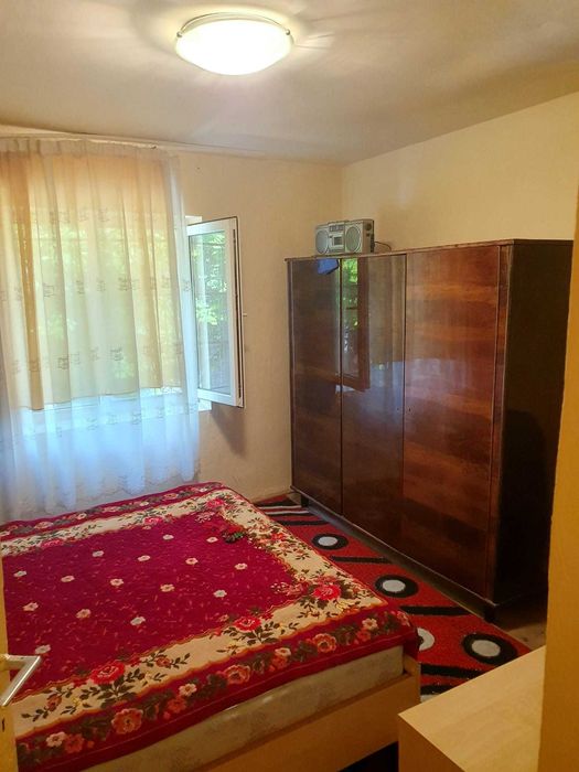 Vand casa 4 camere in Balcesti sau schimb cu apartament in Craiova