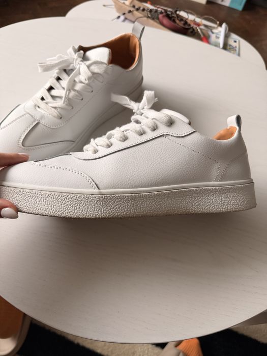 Reserved кожени кецове