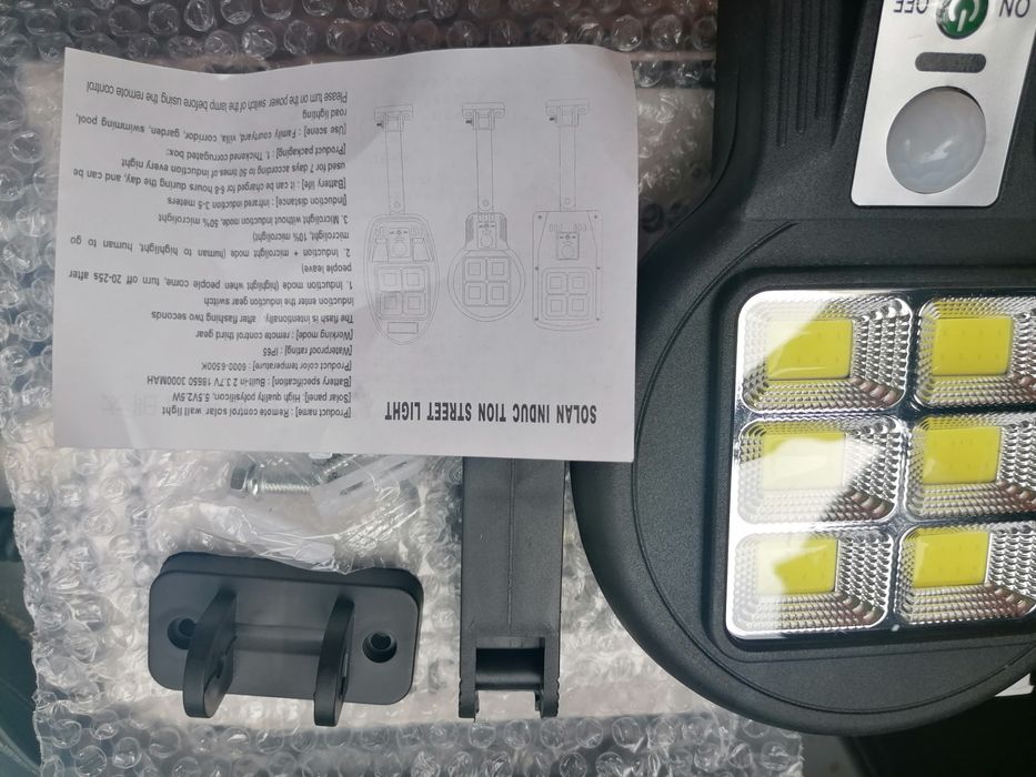 Lampa Solara cu senzor prezenta. montaj fara fire. 1buc 25 Ron ge