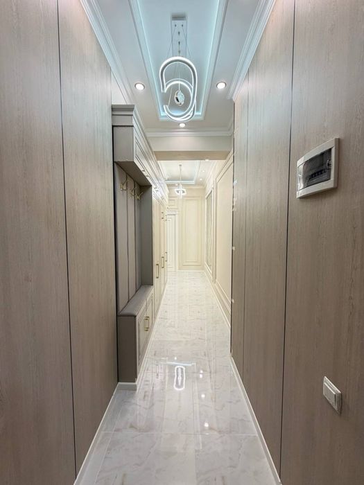 Продается 3 ком. Квартира площадью 82 кв.м. В Повороте ор. Зафар