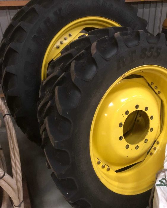 Roti inguste pentru toate tipurile de tractoare John Deere Claas Fendt