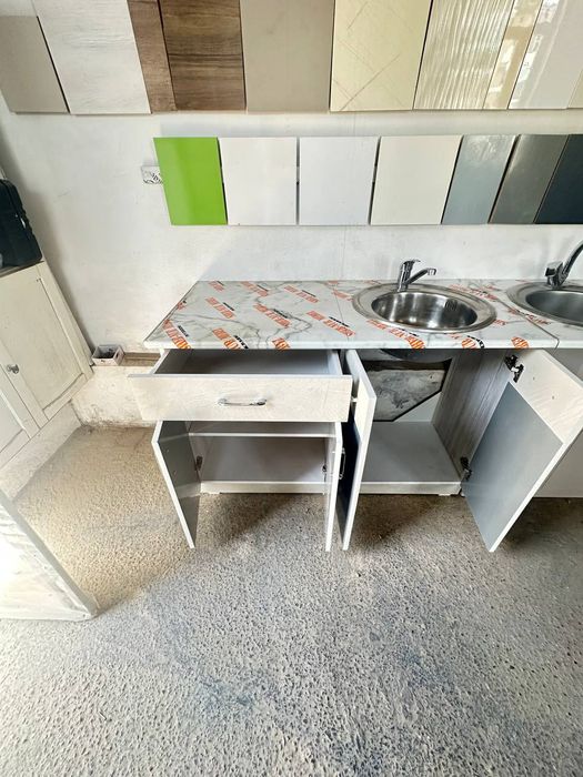 Продаётся кухонный мойка