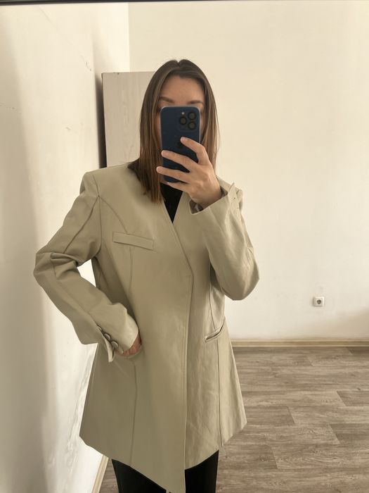 Кожаный пиджак