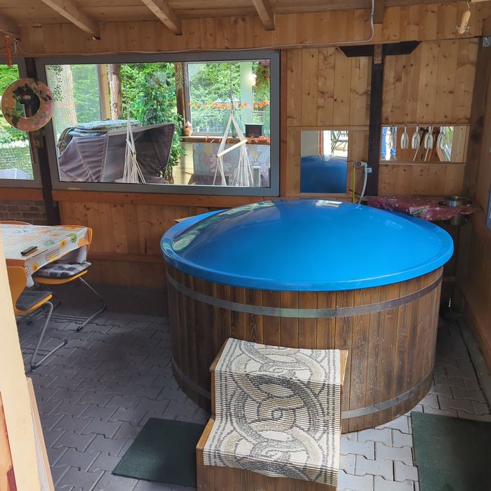 Cazare -Cabana  de închiriat  cu CIUBAR langa Castelul de Lut