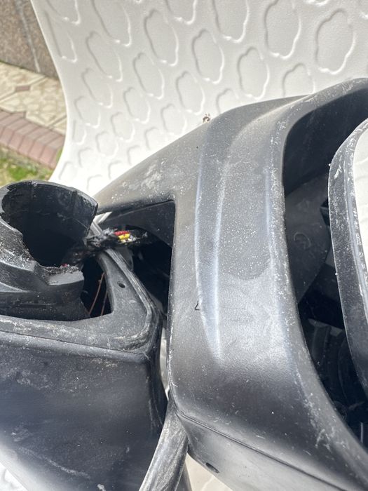 75 камридің оң жақ айнасы сырты бүтін