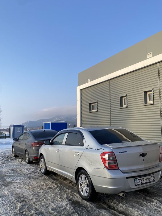 Продам машину в хорошм состояние