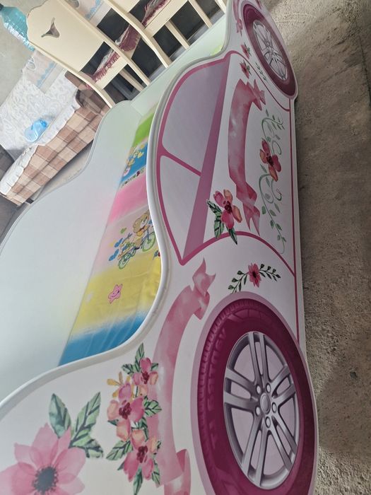 Кровать машина 1.60 на ширина 75