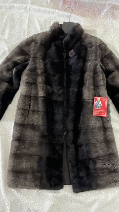 Продам шубу красивую ,
