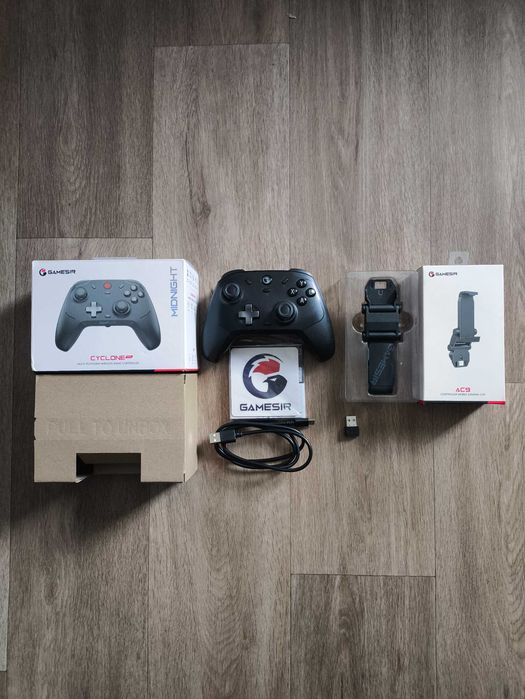 Продам джойстик Gamesir T4 Cyclone Pro