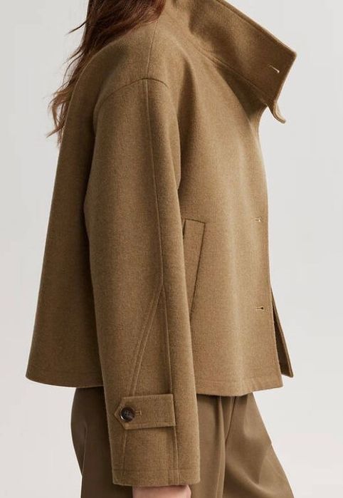 Продам пальто коричневого  цвета