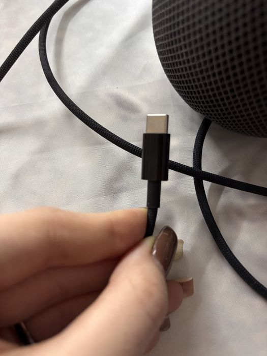 HomePod mini б/у, в хорошем состоянии