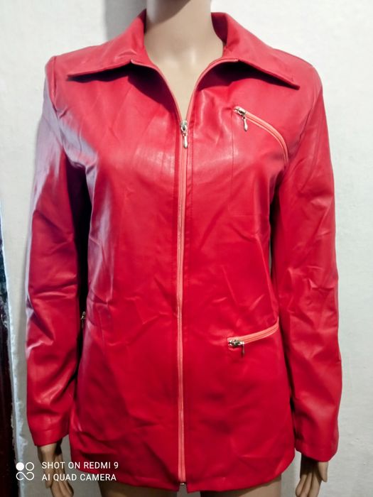 GEACĂ de damă,din piele,made in Italy Nouă.