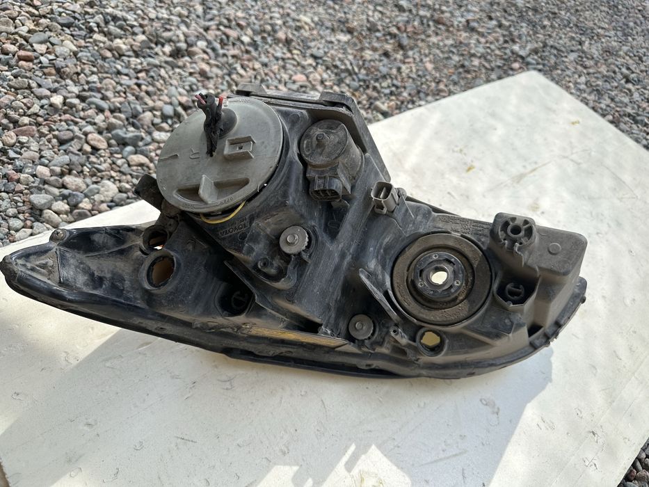 Продам Фару Lexus Rx 330.