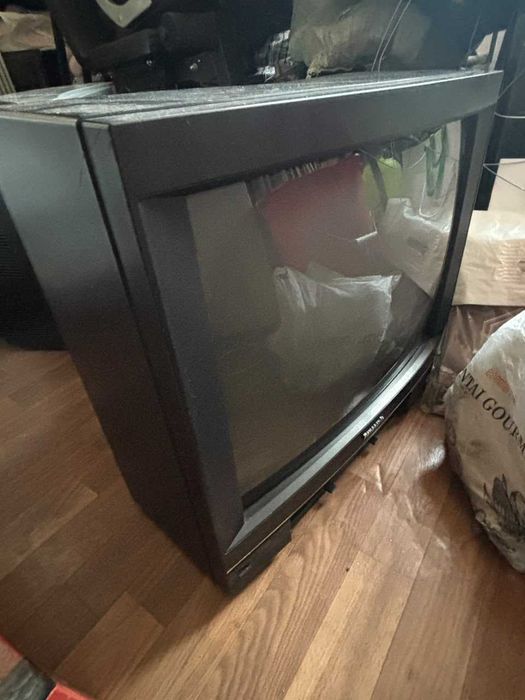 продам телевизор б/у Panasonic