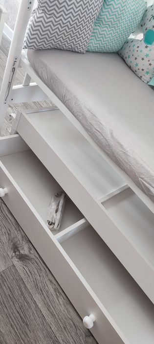 Продаю детскую кроватку