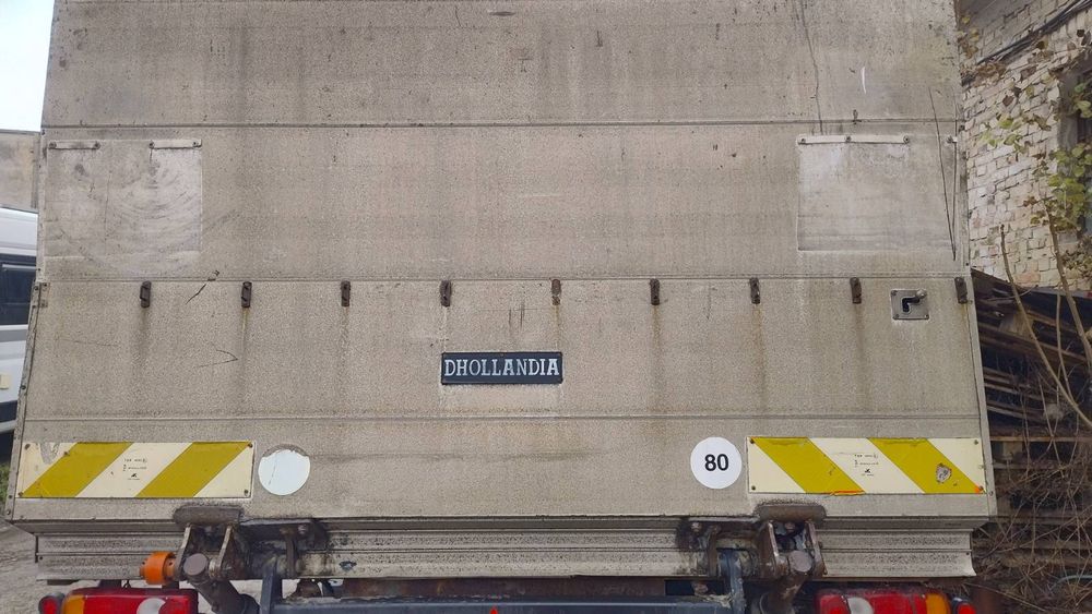 Каросерия с бризент 6м и падащ борд до тон и половина