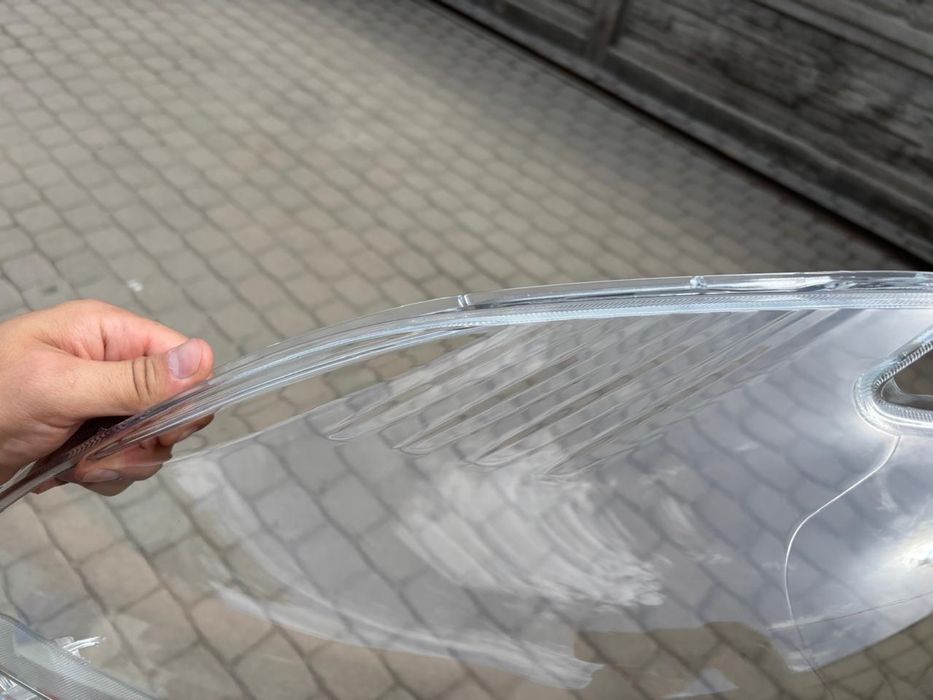 Стекло фар toyota prius 30