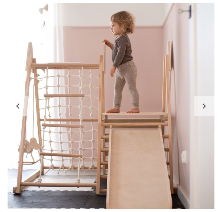 Loc de joacă de interior din lemn 5in1. 3+ SIGILAT