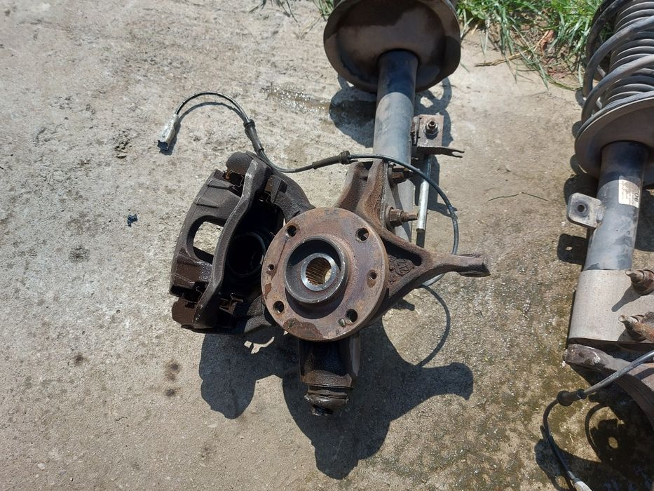 Макферсон , Главина , Спирачен Апарат Пежо 307 / Peugeot 307