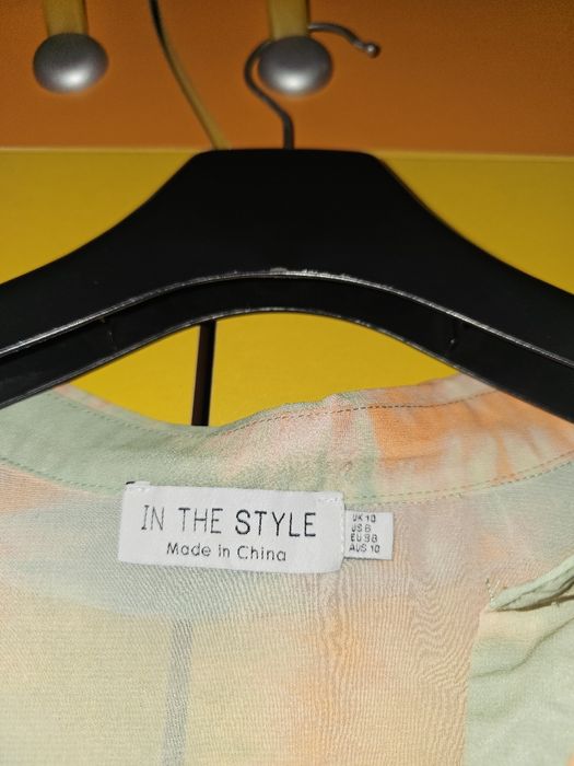 Vand cămașă nou cu eticheta masura 38