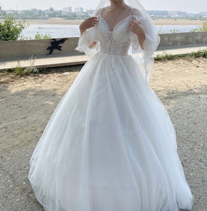 Продам шикарное свадебное платье